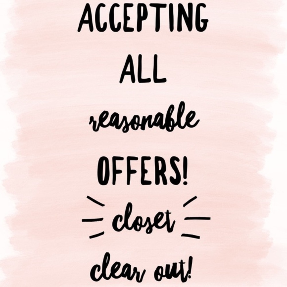 🛍️❗️ CLOSET CLEAR OUT! 🌟🌟 Make me an offer! EVERYTHING MUST GO 🌟🌟 SALE!